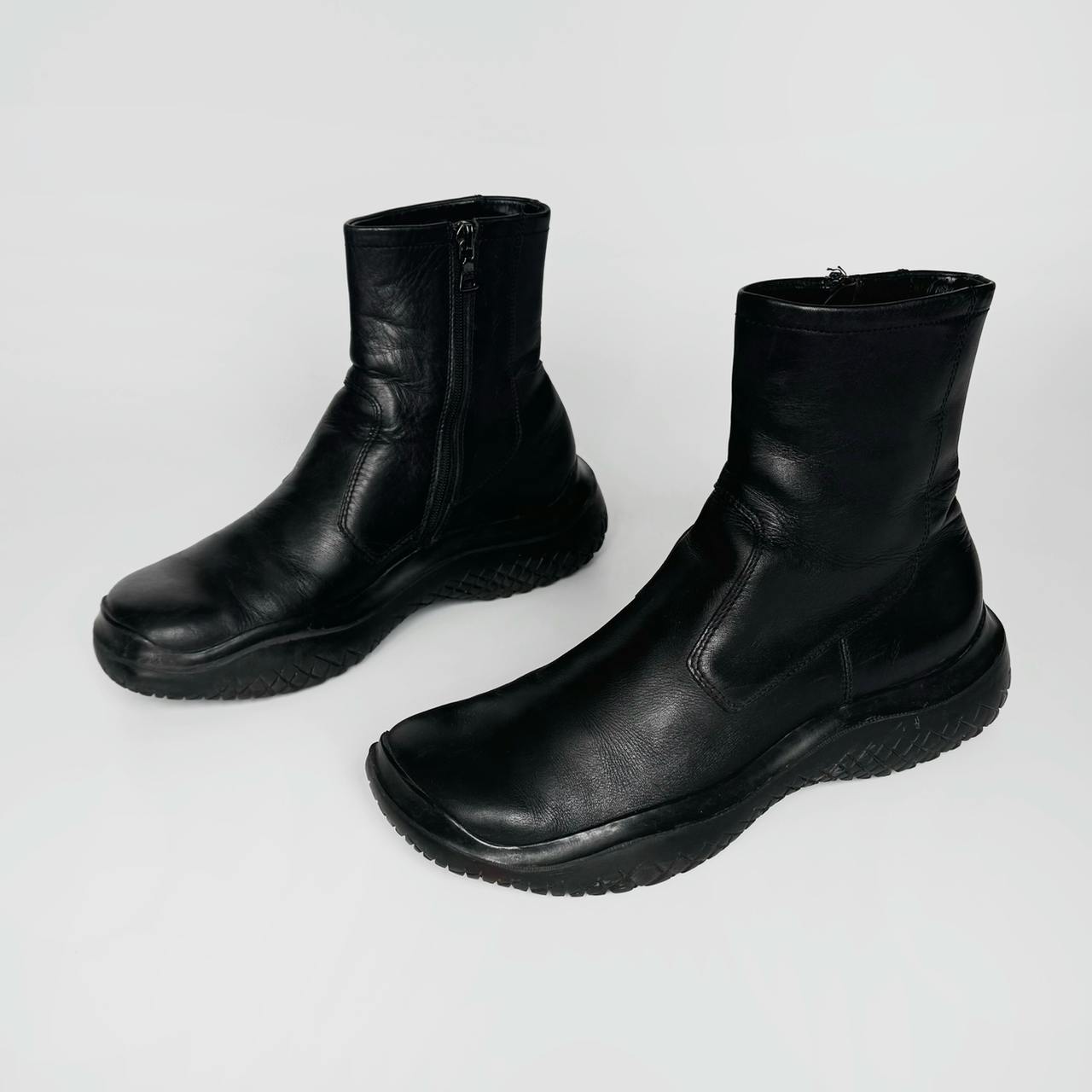 prada fall/winter 1999 boots | Archive Designer Fashion | aww90s